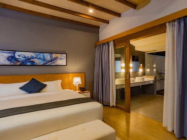 Havuzlu Plaj Villası