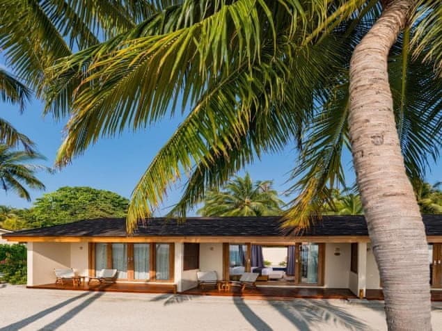 Havuzlu Plaj Villası