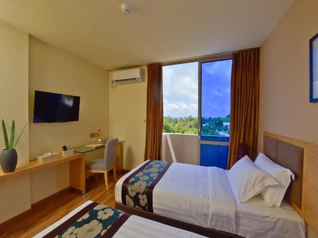 Bahçe Manzaralı Oda