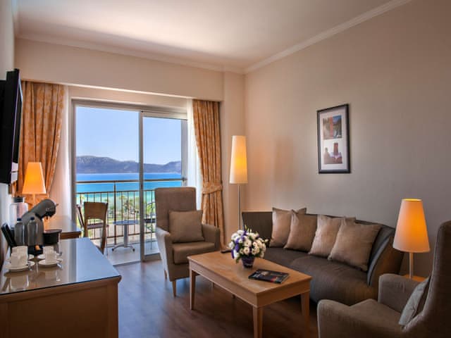 Suite, Sea view