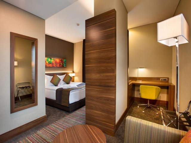 Premium Room, 1 Queen Bed, Smoking