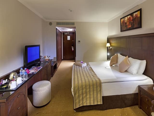 Standard Room, 1 King Bed (Seafront)