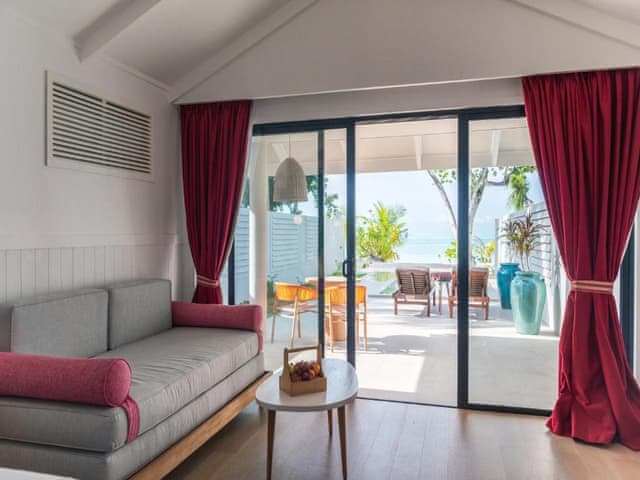 Havuzlu Plaj Villası