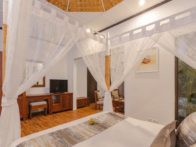 Deluxe Beachfront Room