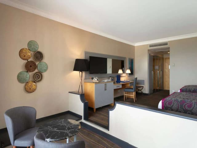 Garden Floor Room