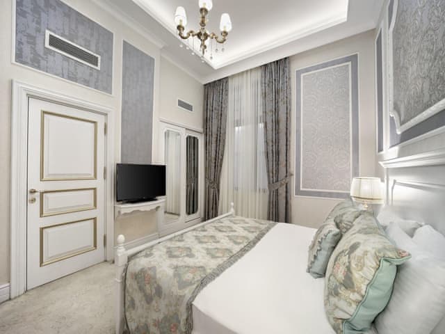 Bosphorus Suite Room