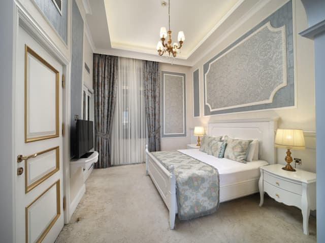 Bosphorus Suite Room