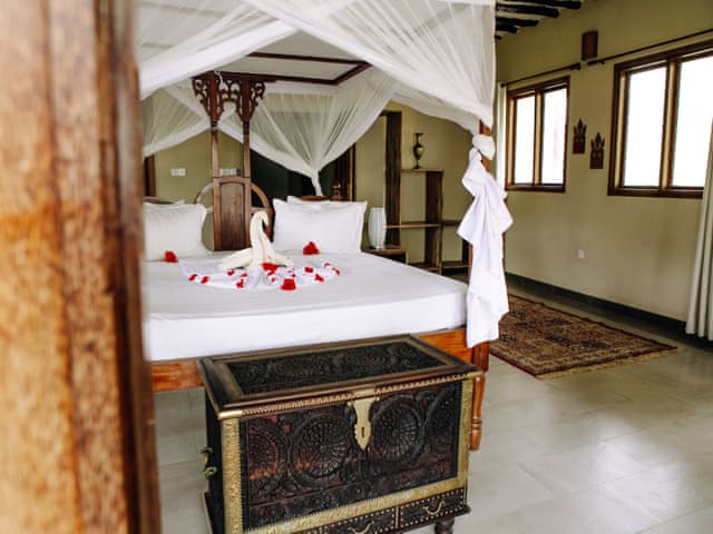 Havuzlu 5 yatak odalı Villa