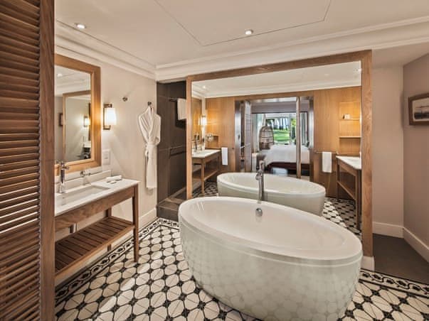 Executive Beach Front Suite