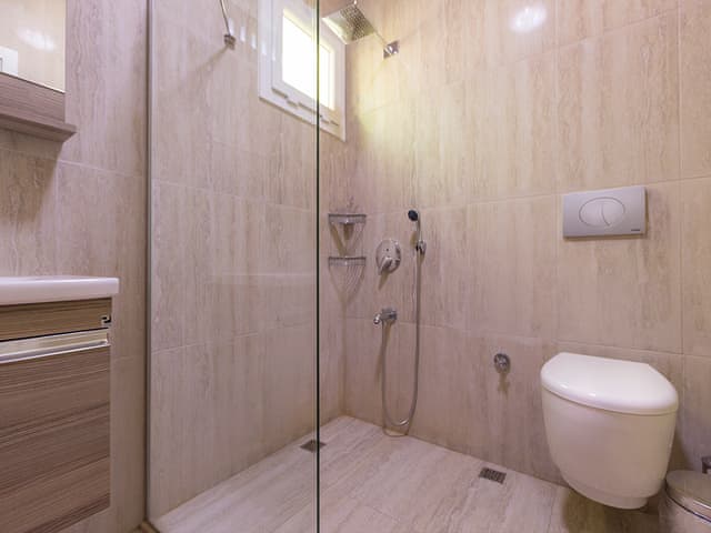 Havuzlu 2 yatak odalı Villa