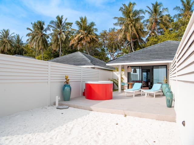 Beach Villa with Whirlpool