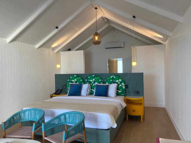 Delüks Havuzlu Plaj Villası