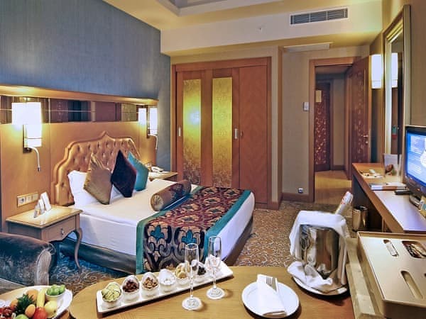 Family Room, Sea View