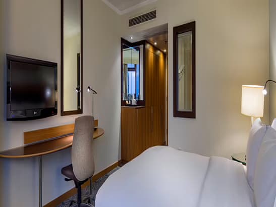 Room, 1 King Bed, Sea View