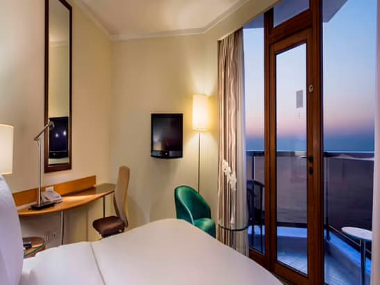 Room, 1 King Bed, Sea View, Corner