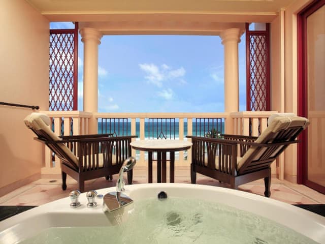 Deluxe Spa Ocean View King