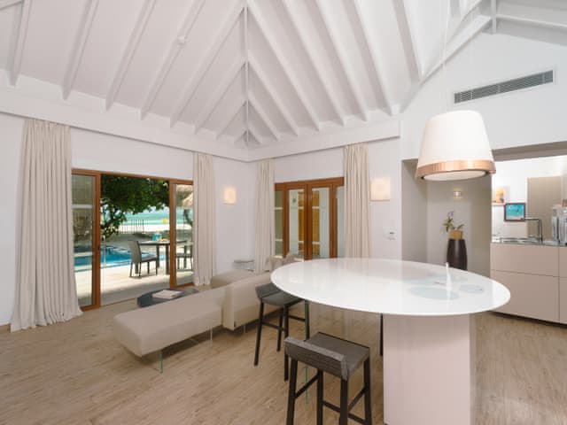 Havuzlu 2 yatak odalı Villa