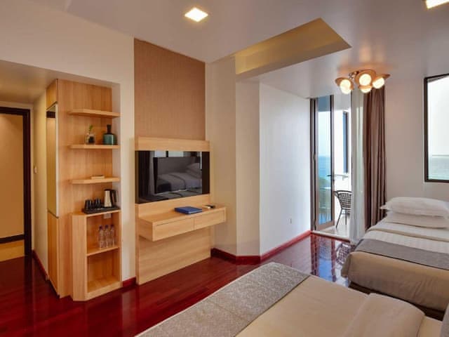 Super Deluxe Room with Balcony and Island View