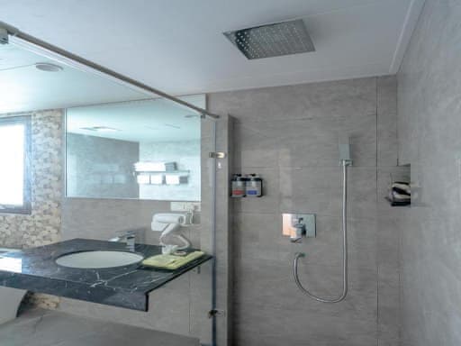 Premium Super Deluxe Room with Balcony and Seaview