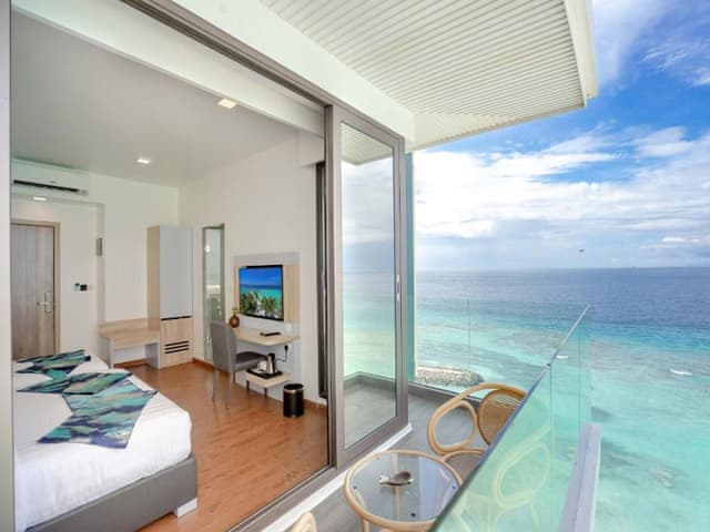Premium Super Deluxe Room with Balcony and Seaview