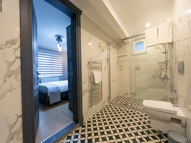 Royal Villa (Isıtmalı Özel Havuzlu)