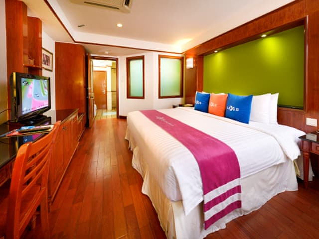 Deluxe Water Chalet (first floor)