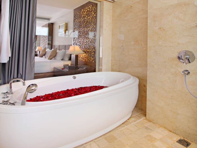 Havuzlu 1 yatak odalı Villa