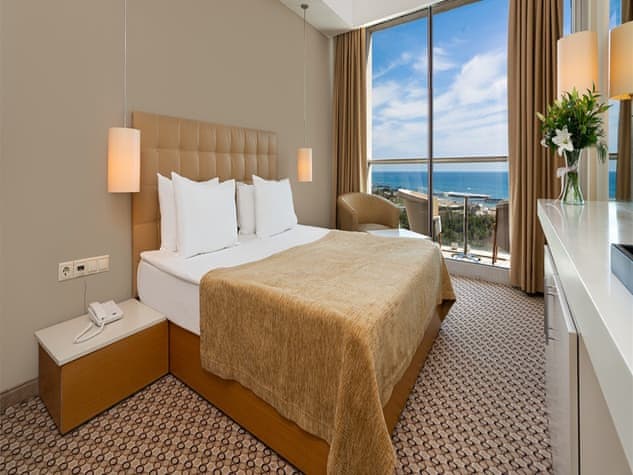 Standard Room, Partial Sea View