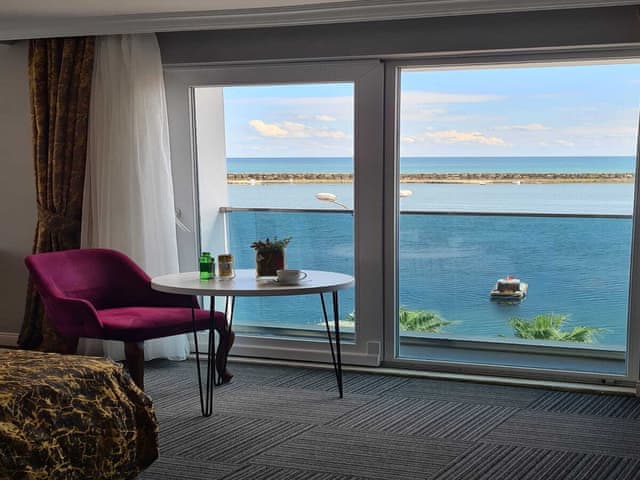 Standart Oda (Deniz manzaralı)