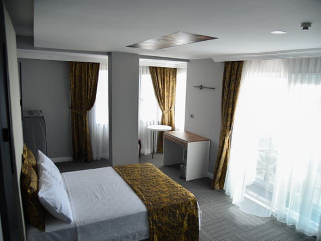 Klasik Oda (Deniz manzaralı)