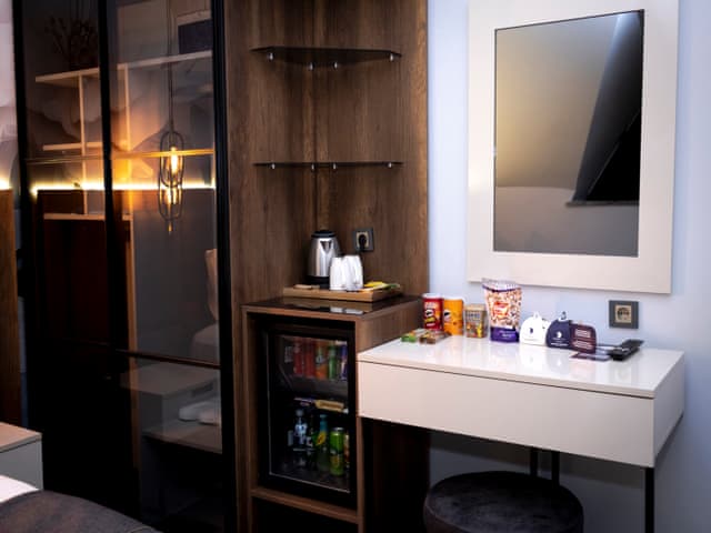 Romantic Family Room