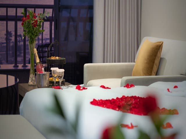 Bridal Suite with One King Bed