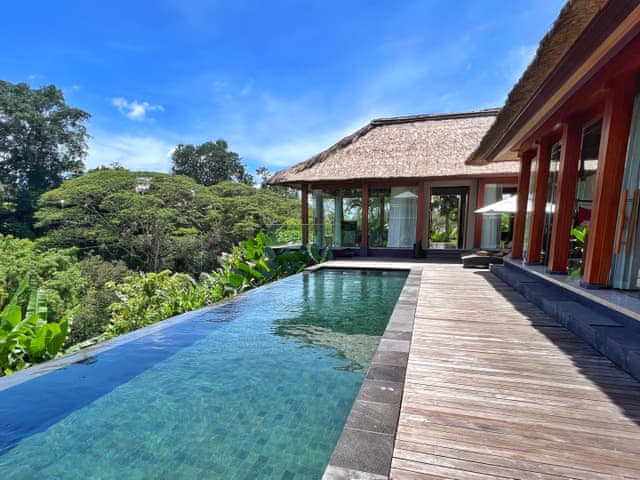 Maya President Villa