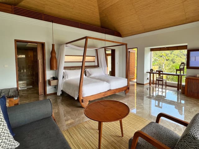 Maya President Villa