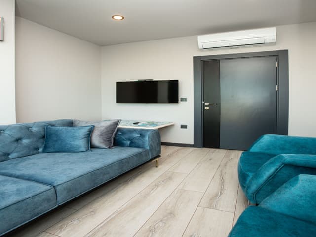 1 yatak odalı Daire (Deniz manzaralı)