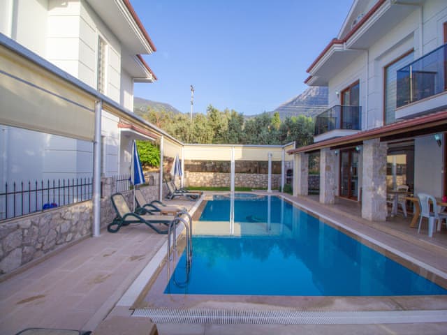 Prestij Amintas Villa