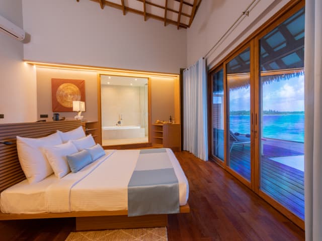 Water Suite with Pool