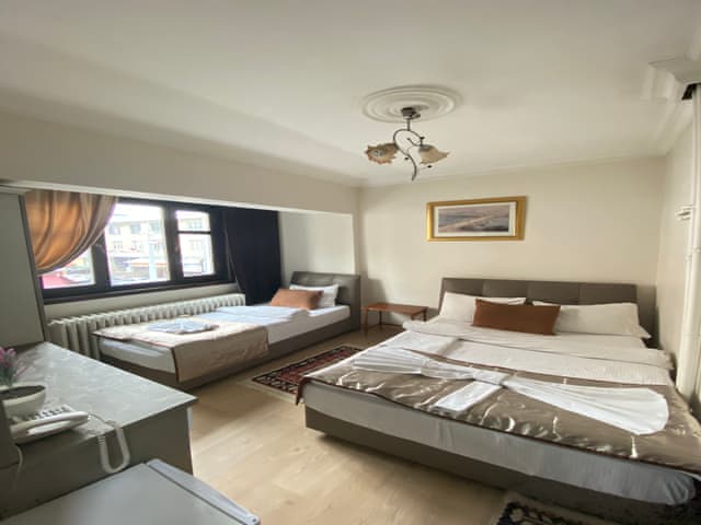 Ekonomik Üç Kişilik Oda