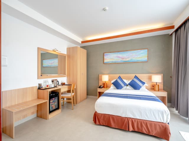 Delüks Oda Balkonlu (Ek Bina)