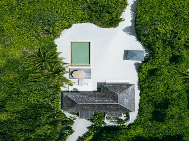 Havuzlu Delüks Günbatımı Plaj Villası