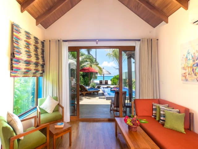 Deluxe Beach Pool Villa with One Floating Breakfast