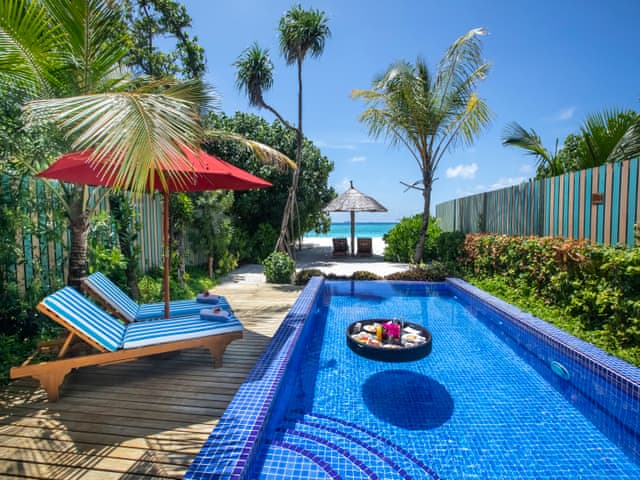 Deluxe Beach Pool Villa with One Floating Breakfast