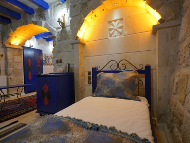 Delüks Üç Kişilik Oda