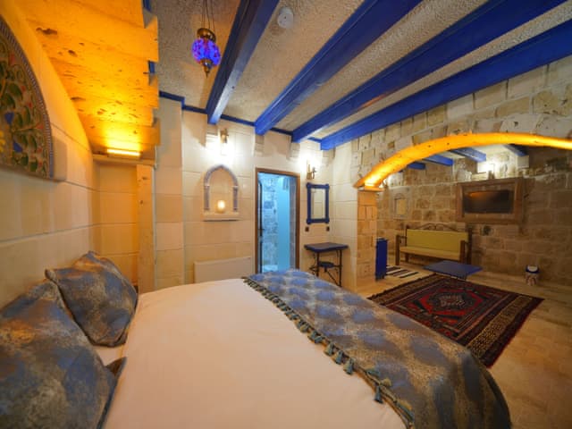 Delüks Üç Kişilik Oda