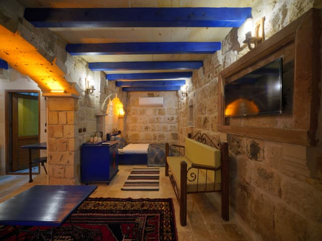 Delüks Üç Kişilik Oda