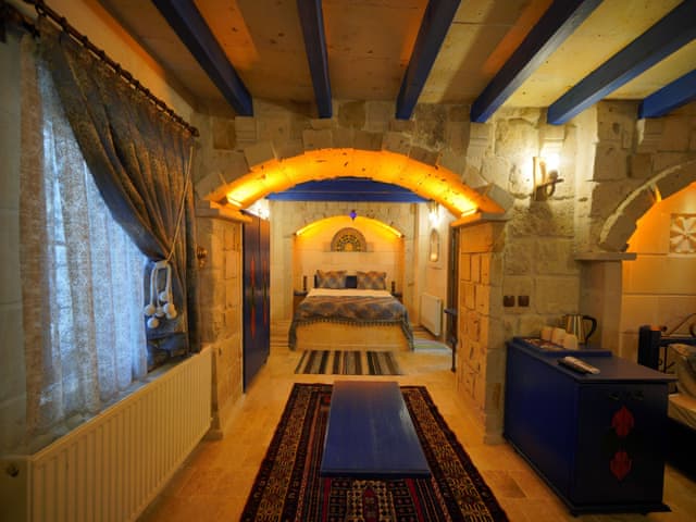 Delüks Üç Kişilik Oda