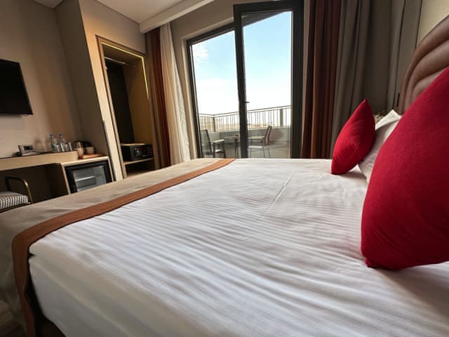 Delüks Çift Kişilik Oda (Balkonlu)