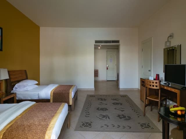 Superior Room, Pool View