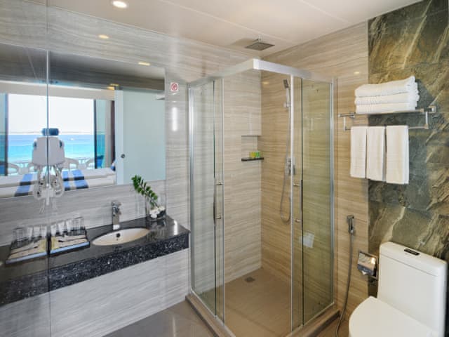 Deluxe Double Room with Balcony and Sea View