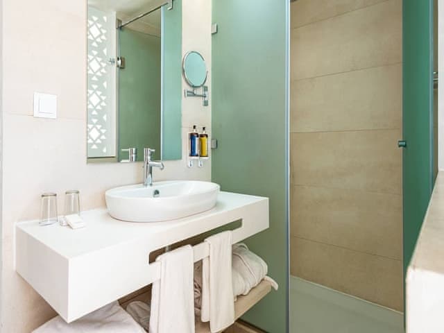 Double Room Jacuzzi with Balcony